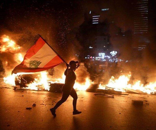 اعتراضات لبنان علیه وضعیت اقتصادی ادامه دارد اعتراضات لبنان علیه شرایط مالی ادامه دارد