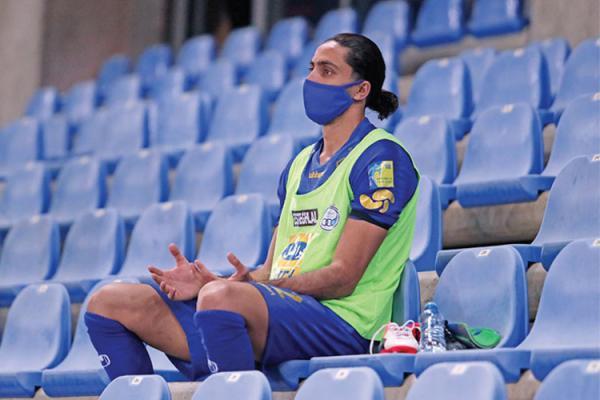 مدافع جنجالی استقلال به پرسپولیس می پیوندد؟ مدافع جنجالی استقلال به پرسپولیس می پیوندد؟