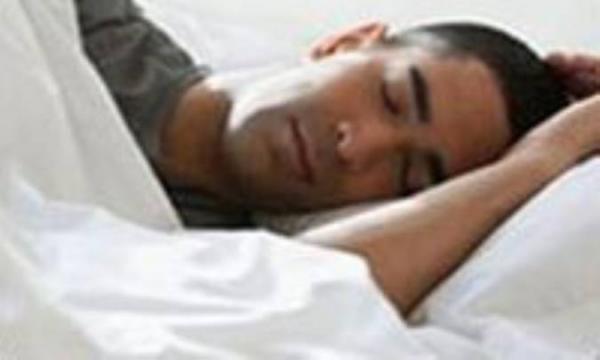 مضرات کم خوابی برای قلب و مغز مضرات کم خوابی برای قلب و مغز