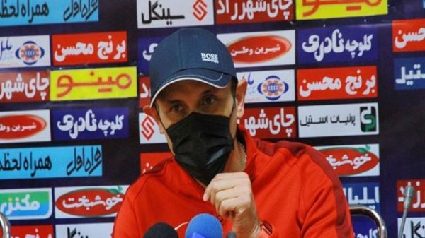 گل محمدی: فرصت های گلزنی را در بازی با مس رفسنجان استفاده گل محمدی: فرصت های گلزنی را در بازی با مس رفسنجان استفاده نکردیم، تعامل بین باشگاه پرسپولیس و تیم ملی یک طرفه است