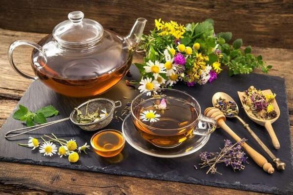 دمنوش هایی برای جبران کم آبی بدن در ماه رمضان دمنوش هایی برای جبران کم آبی بدن در ماه رمضان