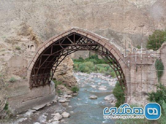 پل انبوه یکی از پل های دیدنی استان گیلان است