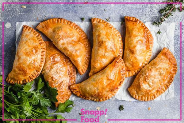 طرز تهیه پیراشکی گوشت و لذت یک طعم به یادماندنی طرز تهیه پیراشکی گوشت و لذت یک طعم به یادماندنی